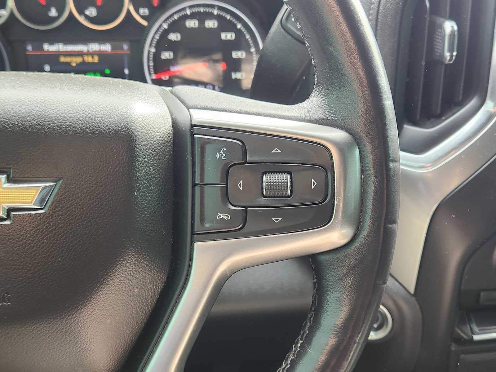 Used 2021 Chevrolet Silverado 1500 LT AWD/4WD image 18