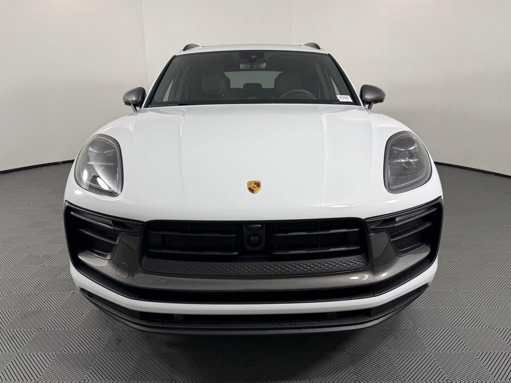 Certified 2026 Porsche Macan Turbo image 10