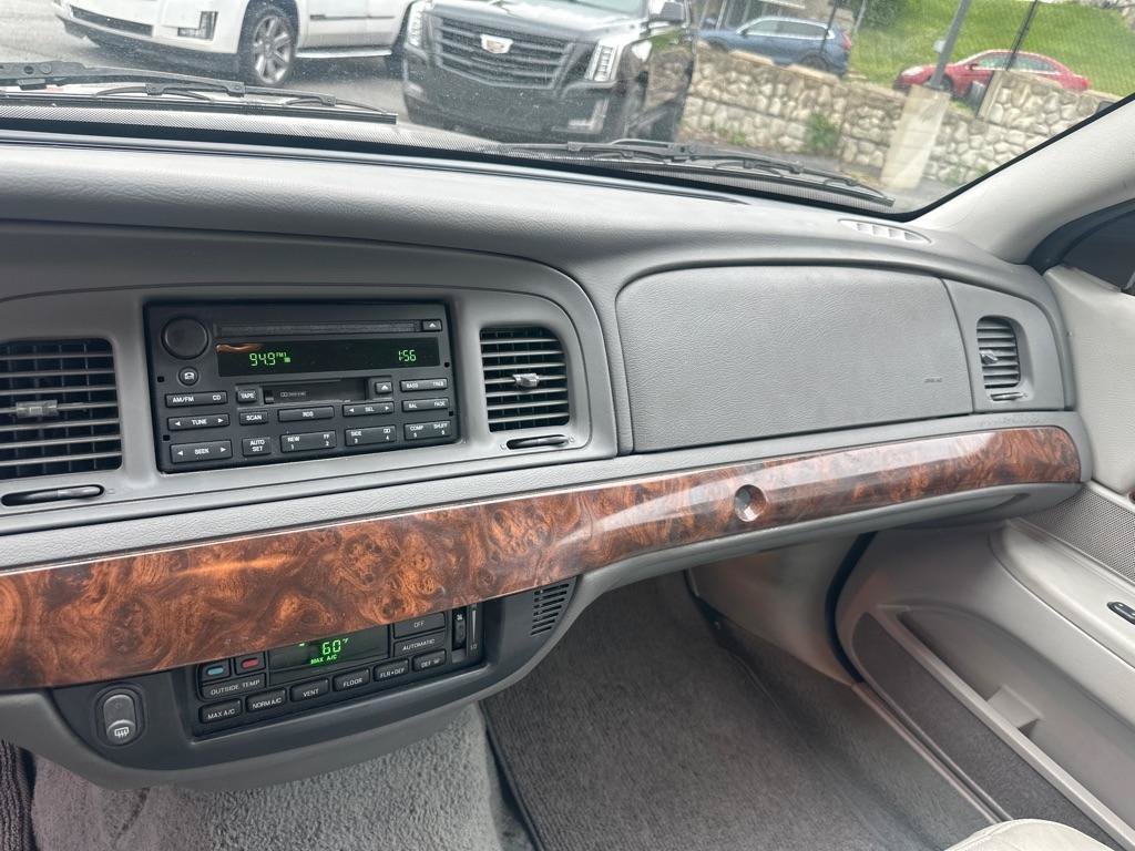 Used 2005 Mercury Grand Marquis LS RWD image 30