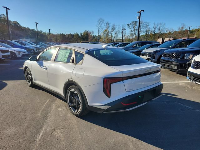 New 2025 Kia K4 GT-Line Turbo FWD image 3