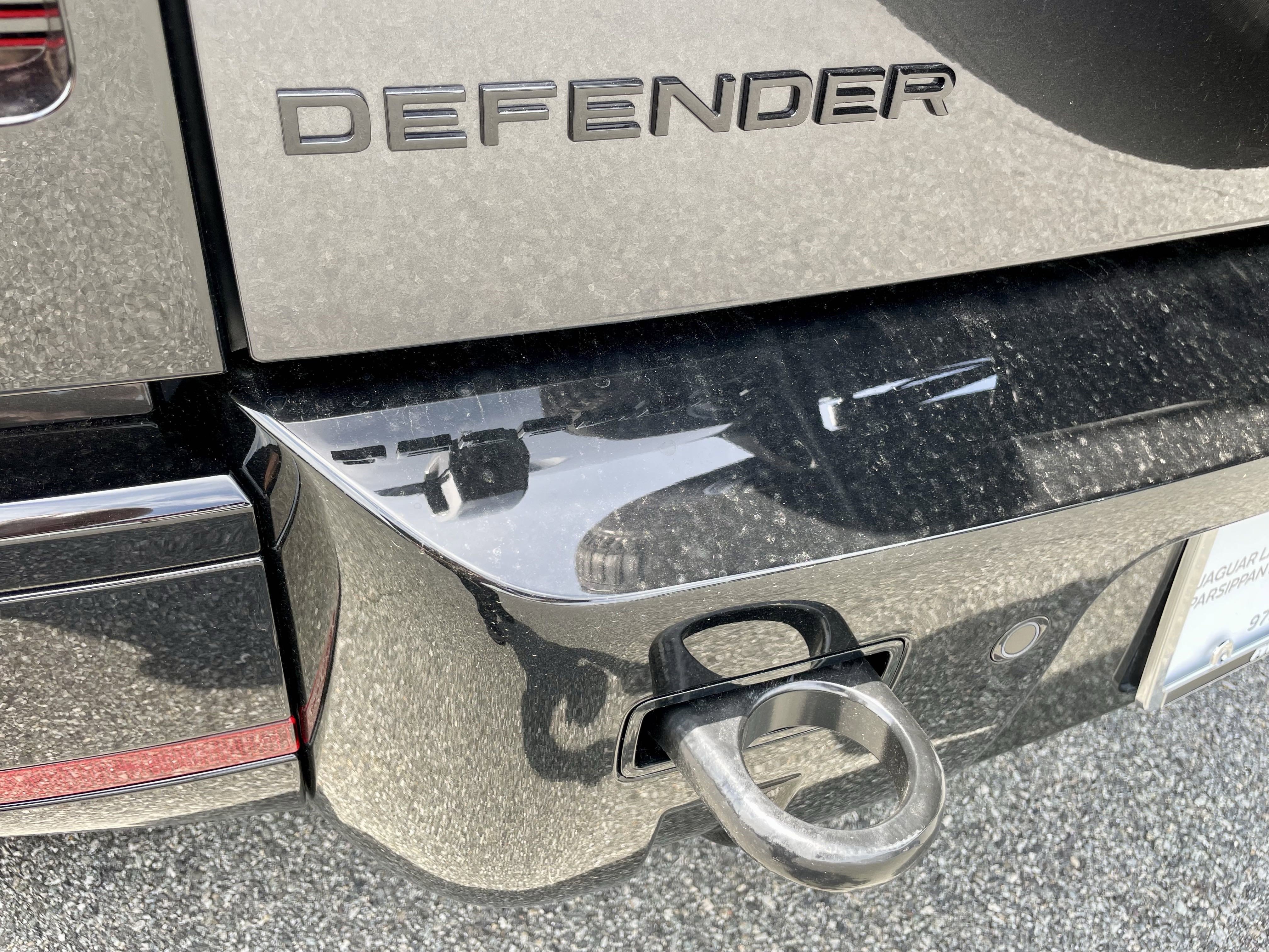 New 2025 Land Rover Defender 90 X-Dynamic SE image 33