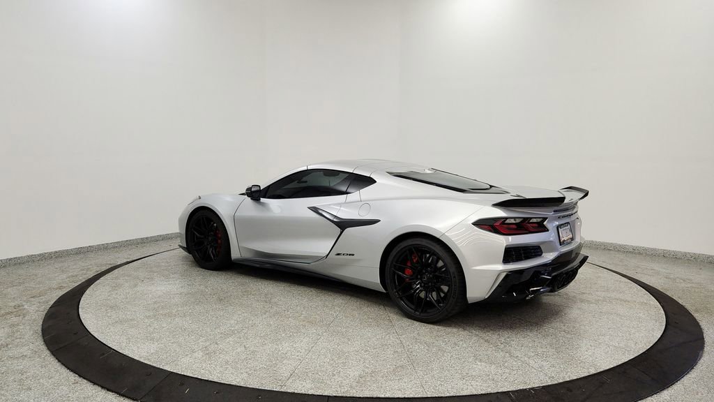 Used 2026 Chevrolet Corvette Z06 image 3