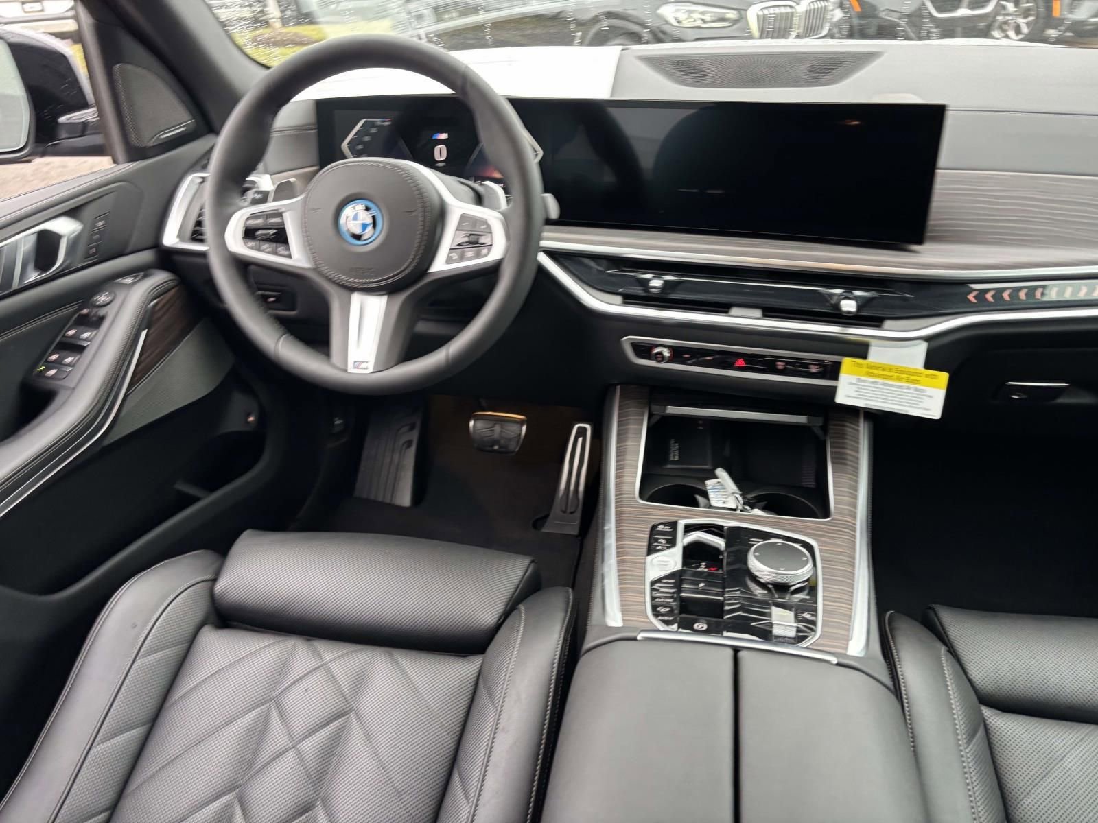 New 2026 BMW X5 xDrive50e w/ M Sport Package AWD/4WD image 29