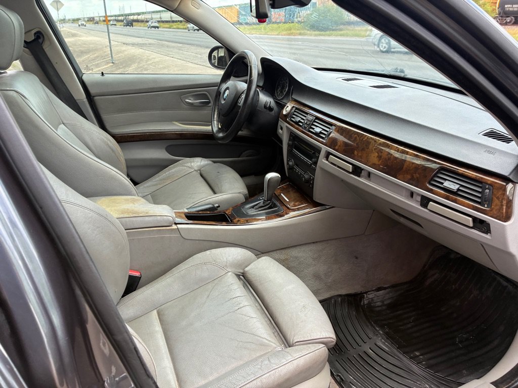 Used 2006 BMW 325i Sedan RWD image 31