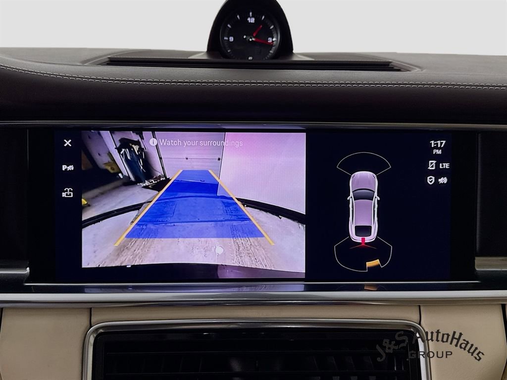 Used 2023 Porsche Panamera 4 Platinum Edition AWD/4WD image 19