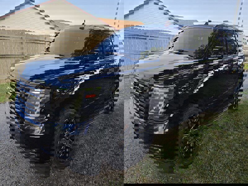 Used 2018 Chevrolet Tahoe Premier w/ RST 6.2L Performance Edition image 7