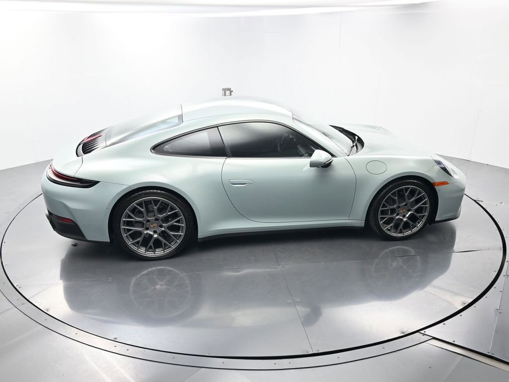 Certified 2025 Porsche 911 Carrera RWD image 38