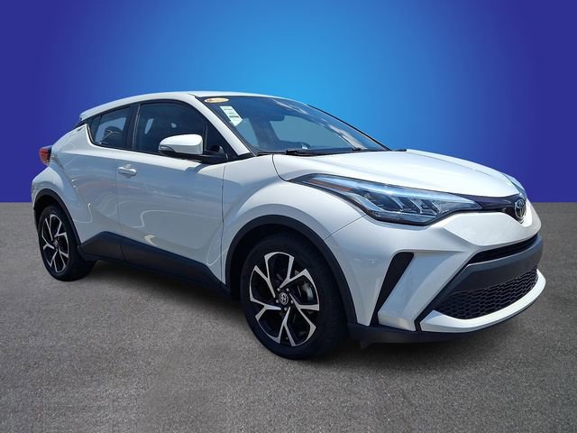 Used 2022 Toyota C-HR XLE FWD image 3