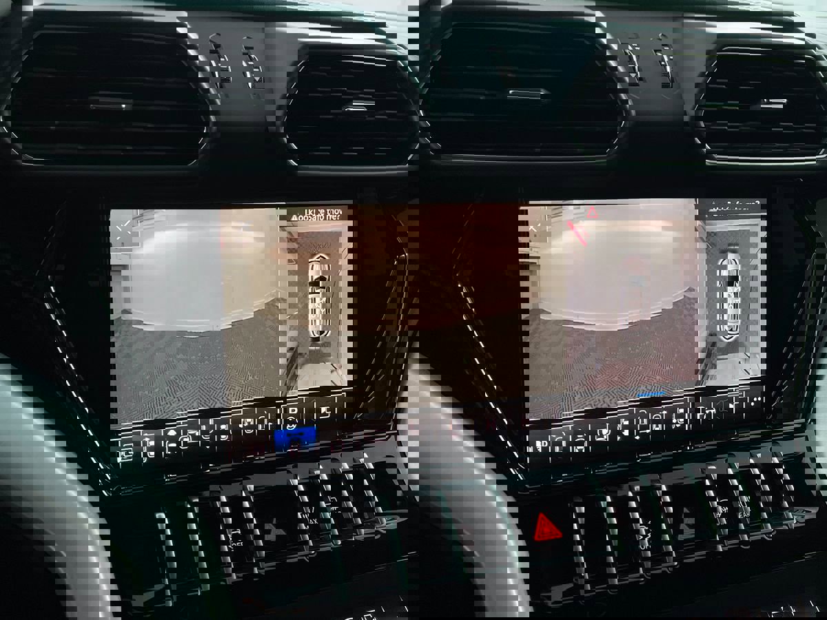 Used 2021 Lamborghini Urus image 33