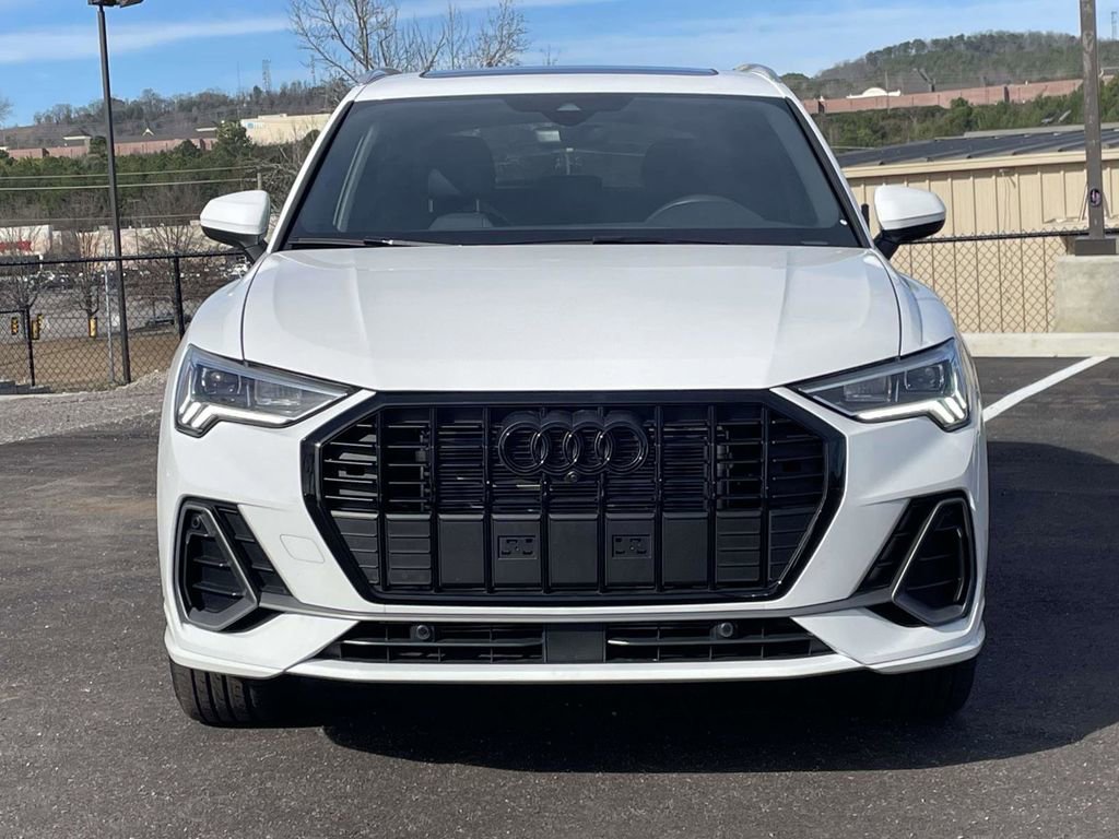 Used 2025 Audi Q3 2.0T Premium image 8