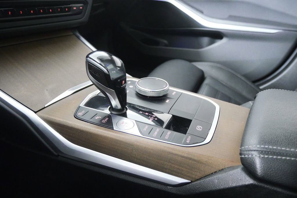 Used 2019 BMW 330i Sedan image 25