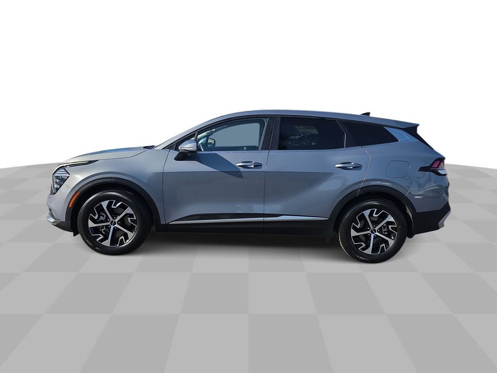 Used 2024 Kia Sportage EX FWD image 5