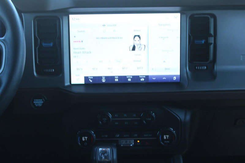 Used 2023 Ford Bronco Outer Banks AWD/4WD image 16