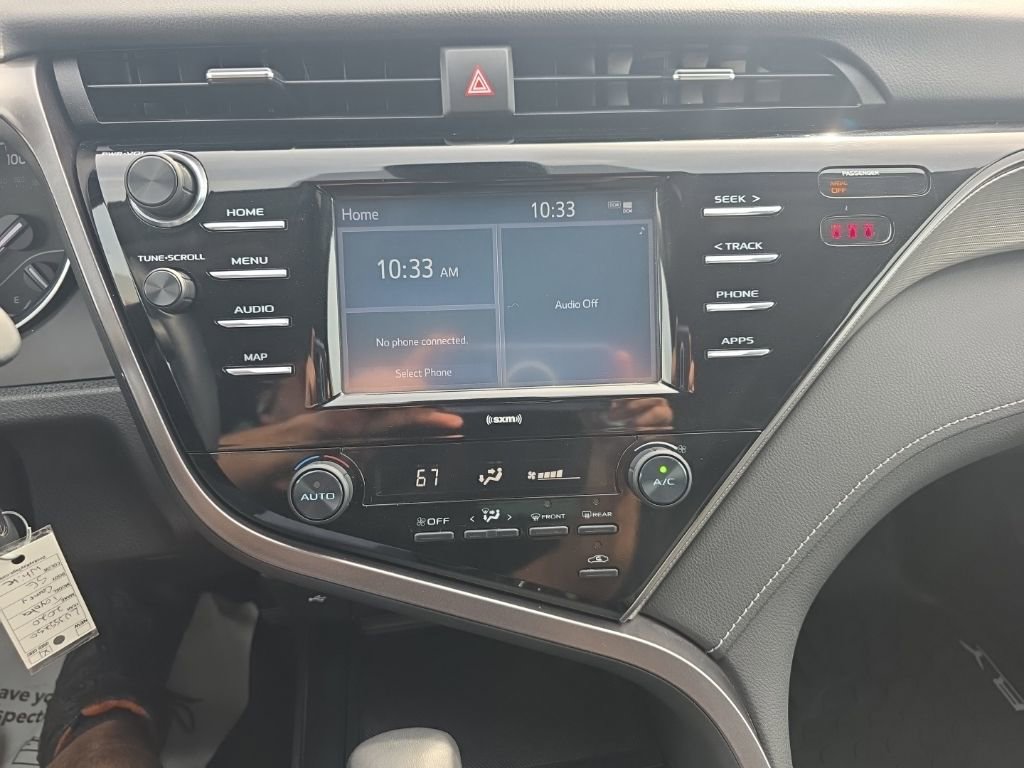 Used 2020 Toyota Camry SE image 13