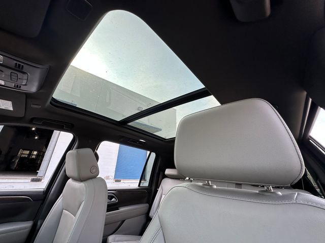 Used 2021 Chevrolet Suburban LT w/ LT Signature Package RWD image 34