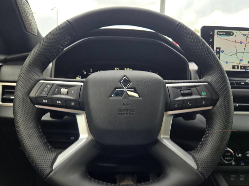New 2026 Mitsubishi Outlander SEL Black Edition AWD/4WD image 36