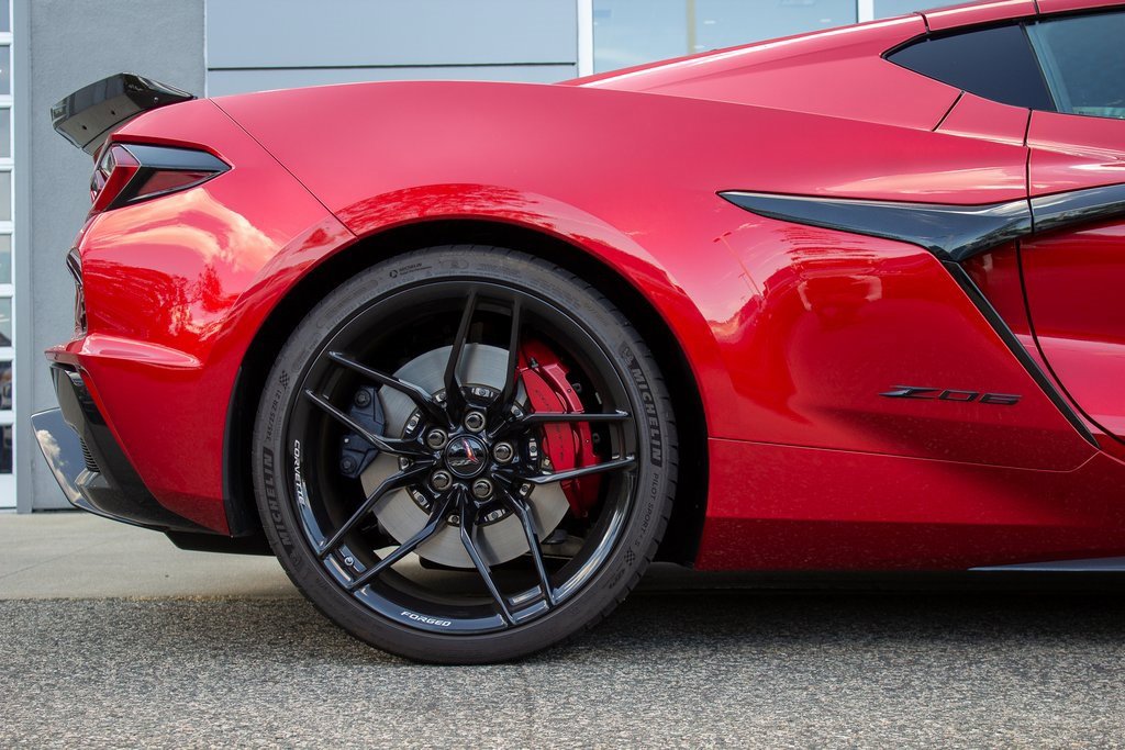 Used 2025 Chevrolet Corvette Z06 w/ Stealth Interior Trim Package image 6