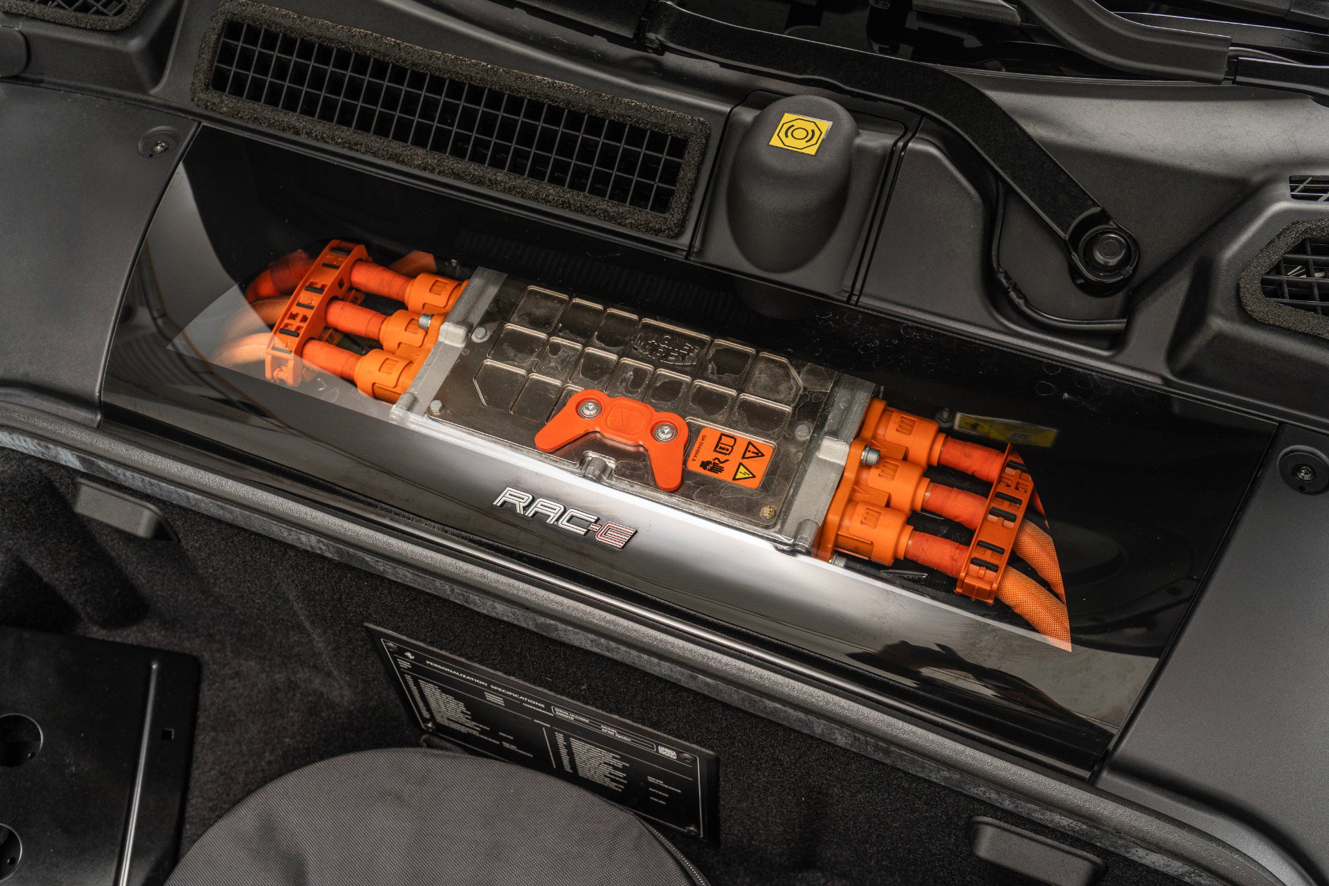 Used 2024 Ferrari SF90 Spider image 48