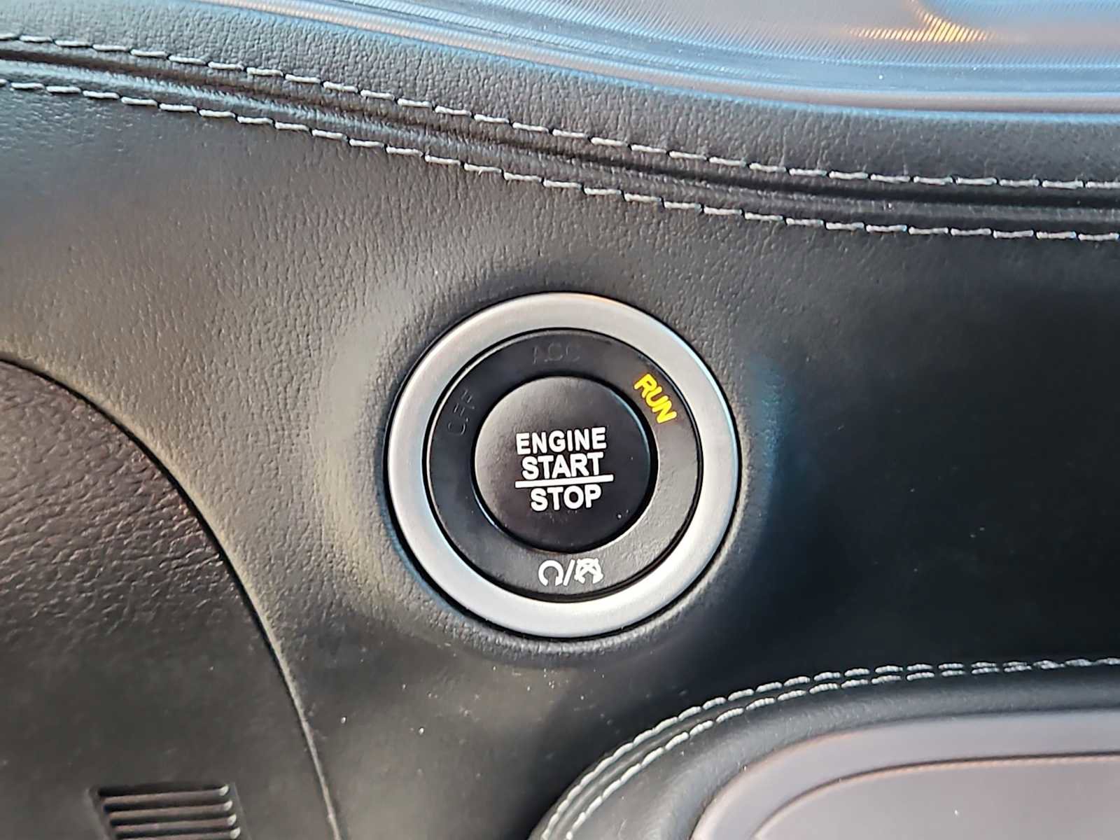 Used 2023 Dodge Challenger R/T w/ T/A Package image 15