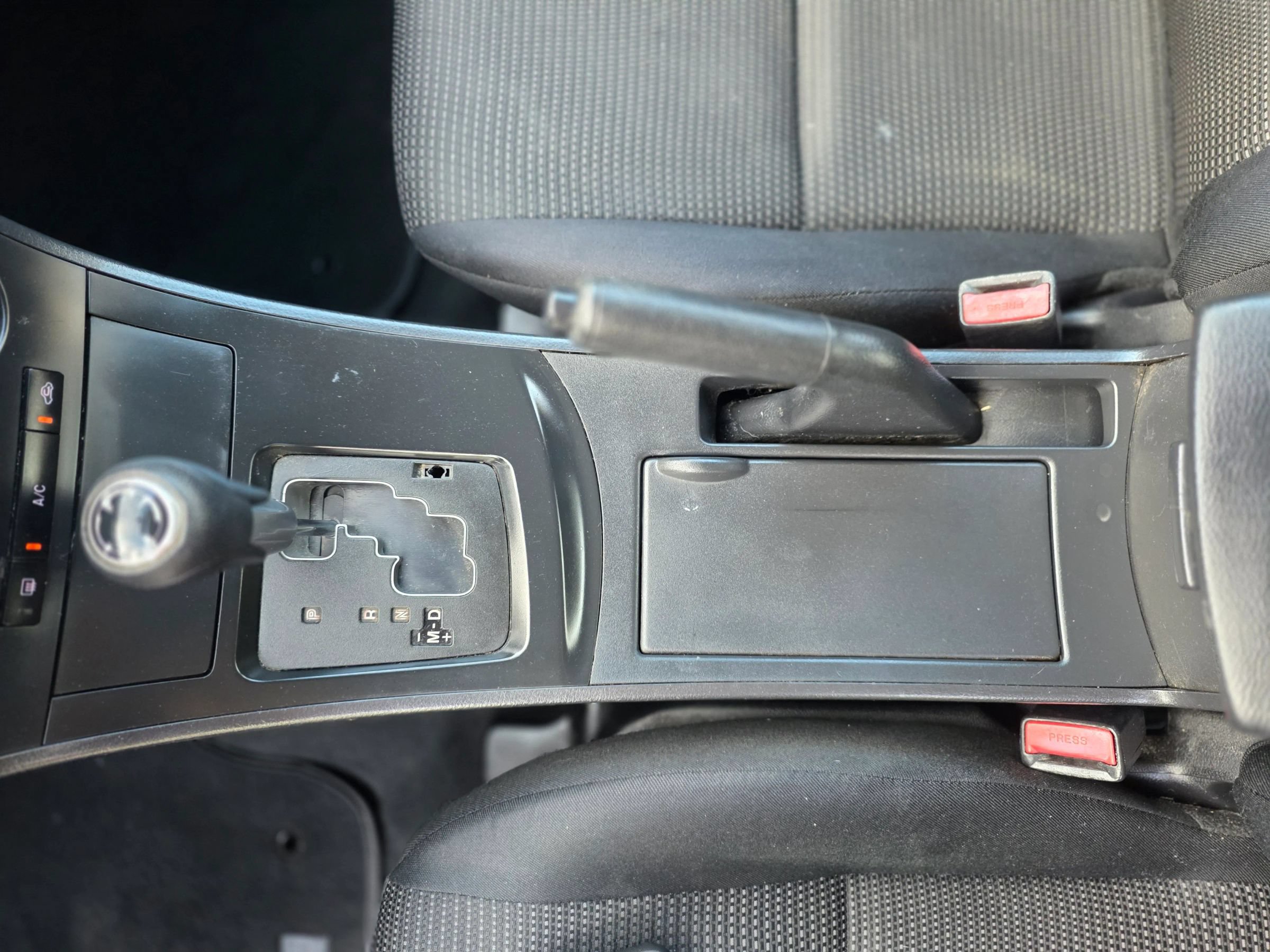 Used 2013 MAZDA MAZDA3 i Sport FWD image 18