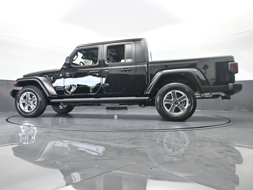 Used 2024 Jeep Gladiator Sport w/ Premium Package image 54