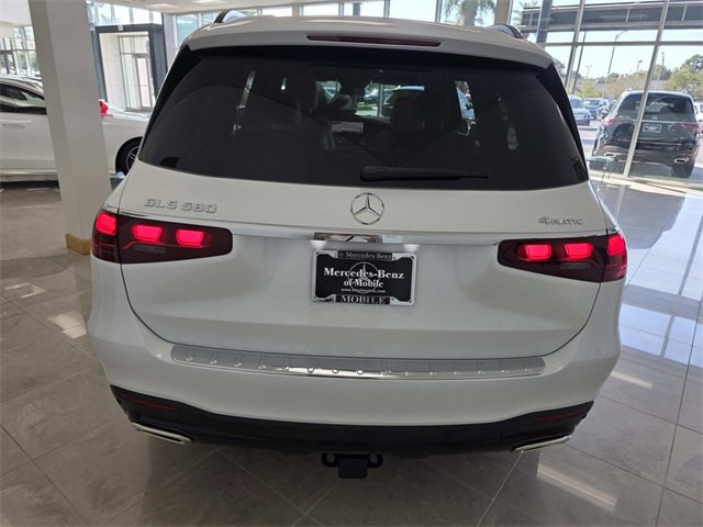 New 2026 Mercedes-Benz GLS 580 4MATIC image 3