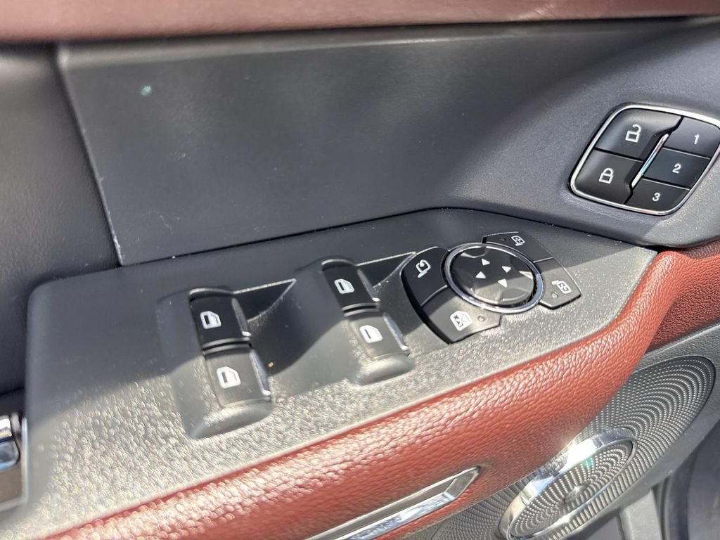 Used 2024 Ford Expedition Limited RWD image 23