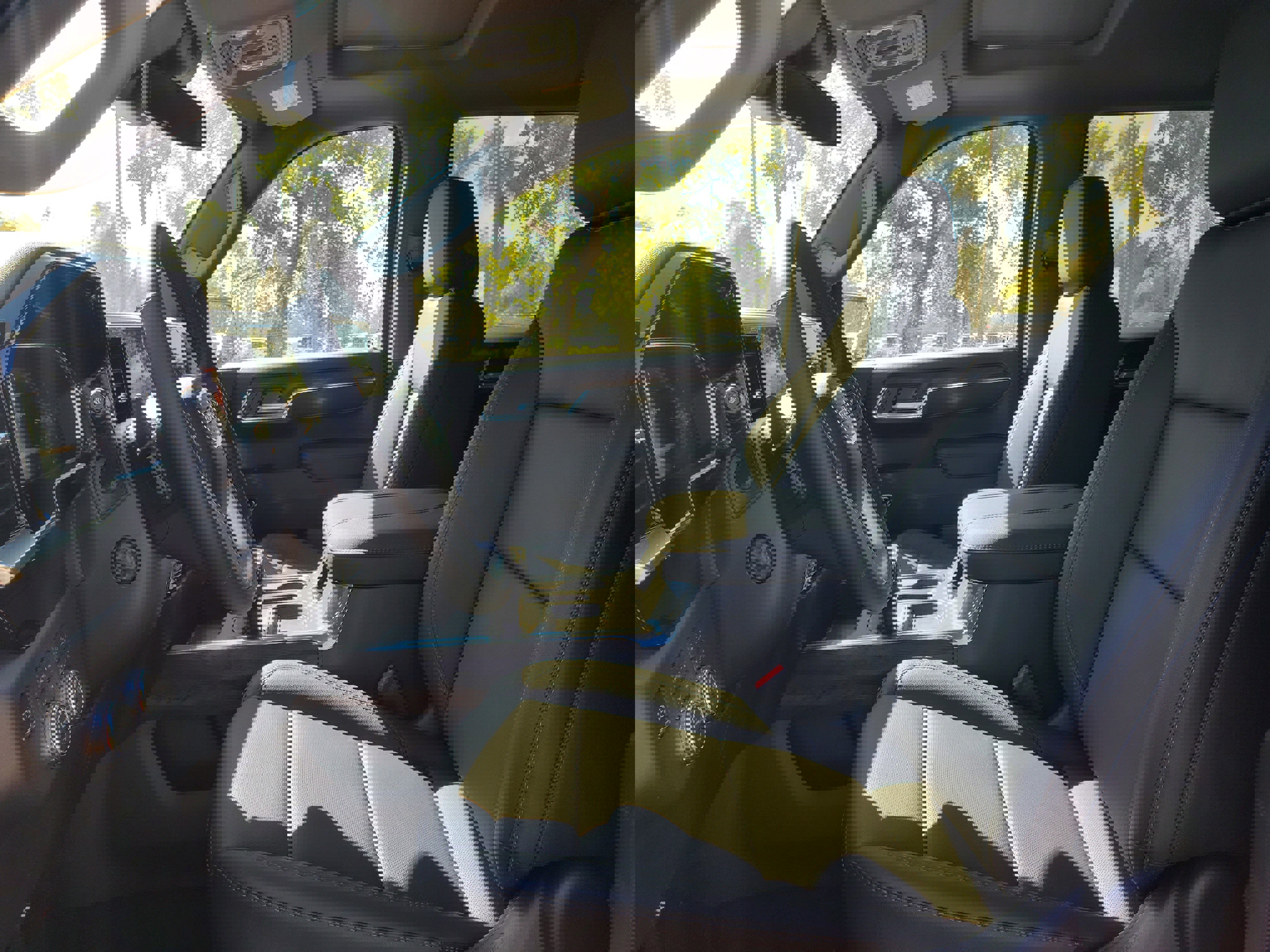 New 2026 GMC Sierra 1500 SLT image 8