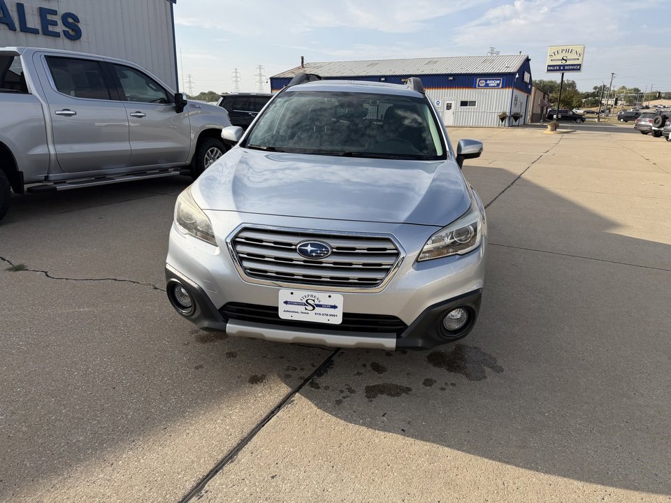 Used 2017 Subaru Outback 2.5i Limited image 2