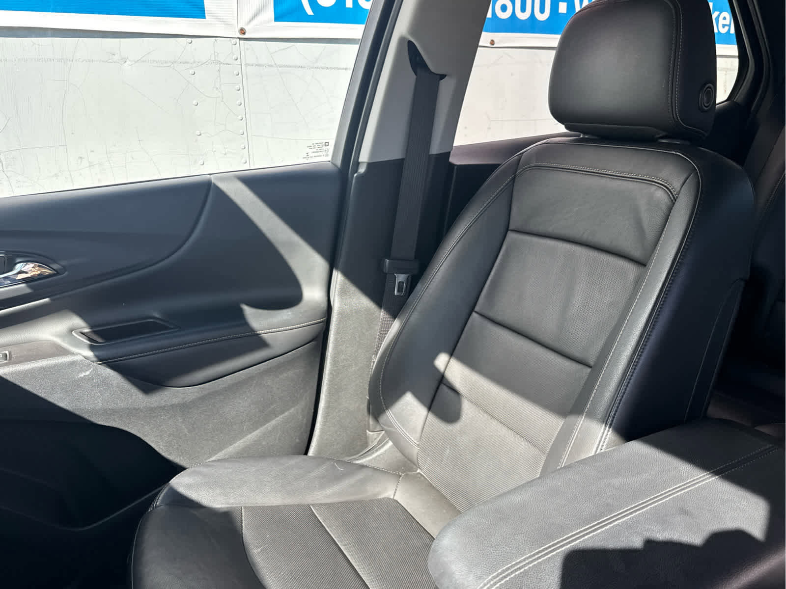 Used 2019 Chevrolet Equinox Premier image 30