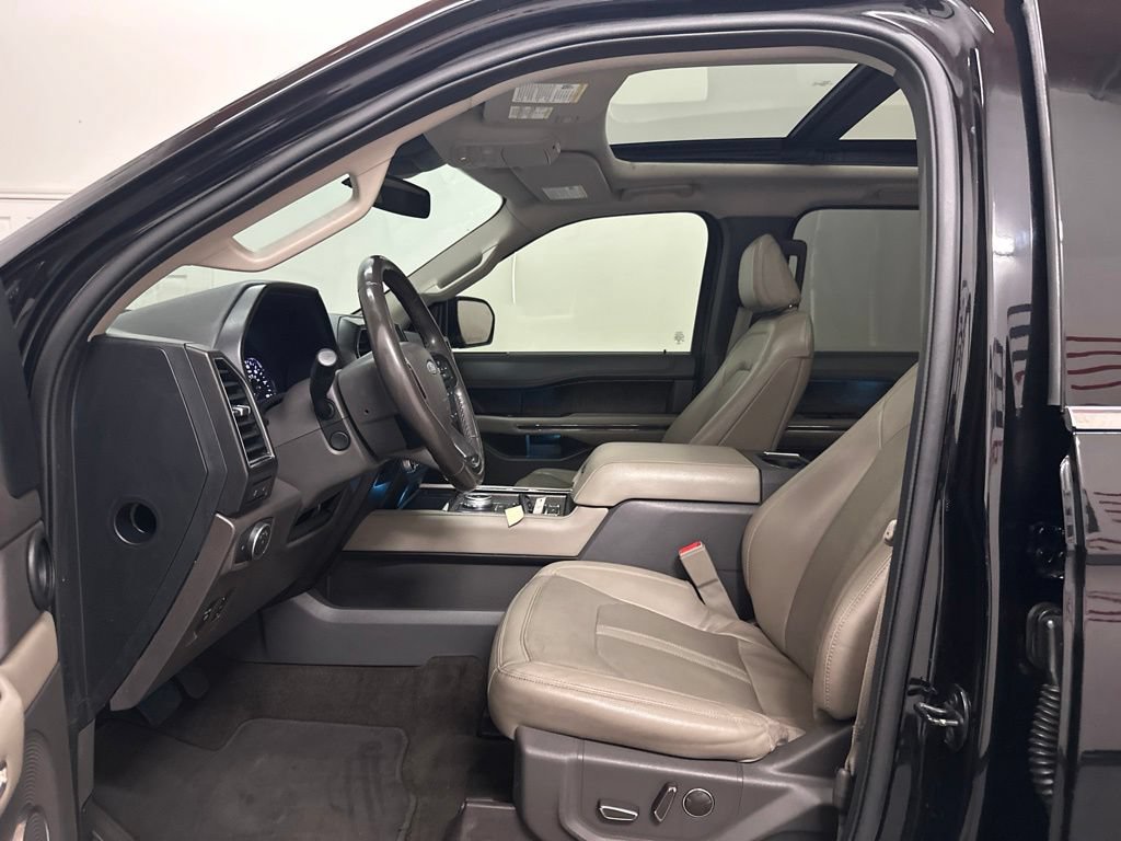 Used 2021 Ford Expedition Max Limited RWD image 24