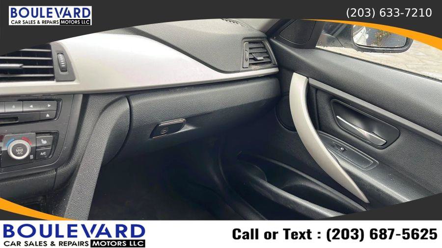 Used 2014 BMW 320i Sedan RWD image 19