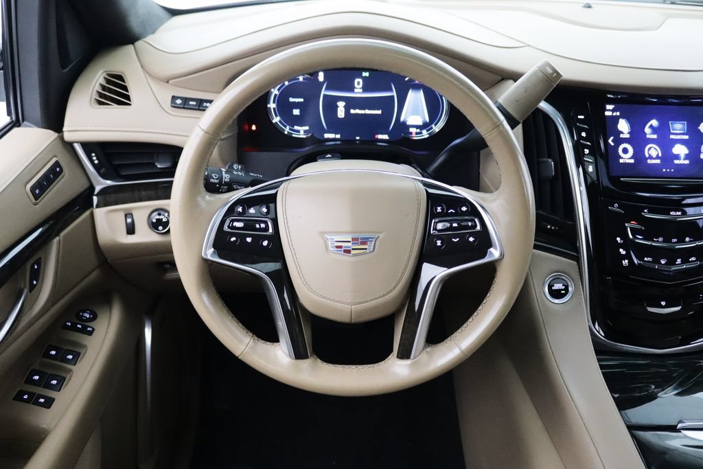 Used 2019 Cadillac Escalade ESV Platinum AWD/4WD image 24