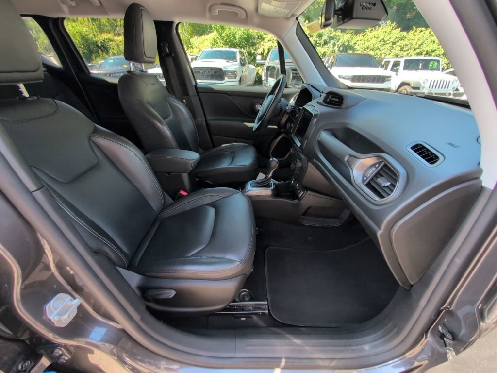 Used 2021 Jeep Renegade Limited image 18