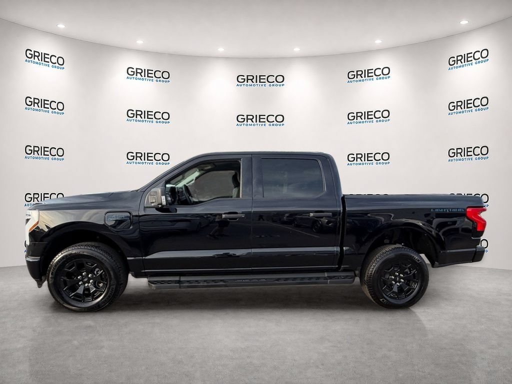 Used 2025 Ford F150 Lightning XLT AWD/4WD image 4
