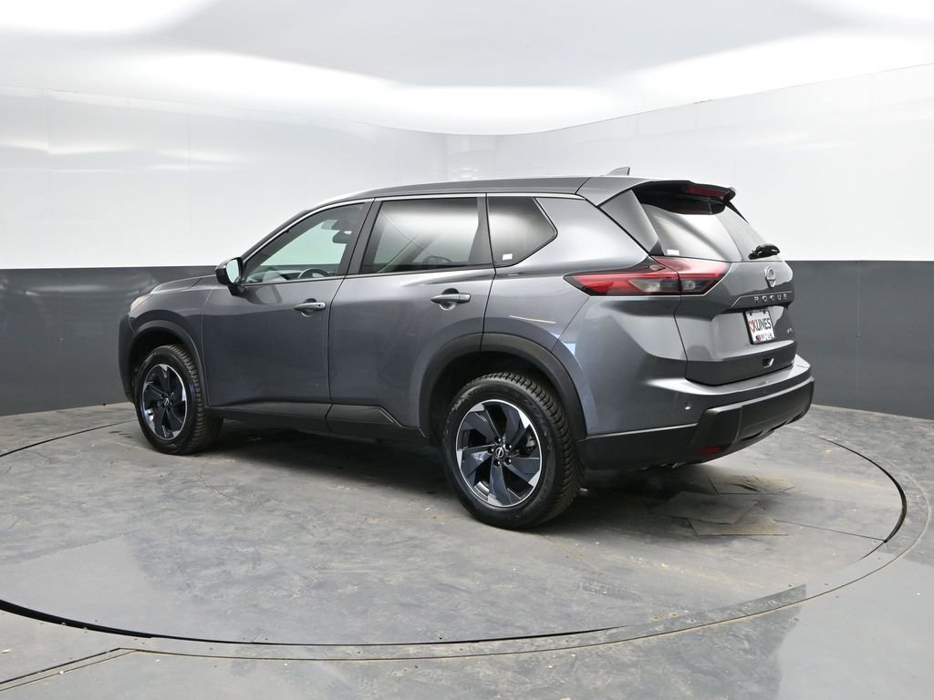Used 2025 Nissan Rogue SV AWD/4WD image 6