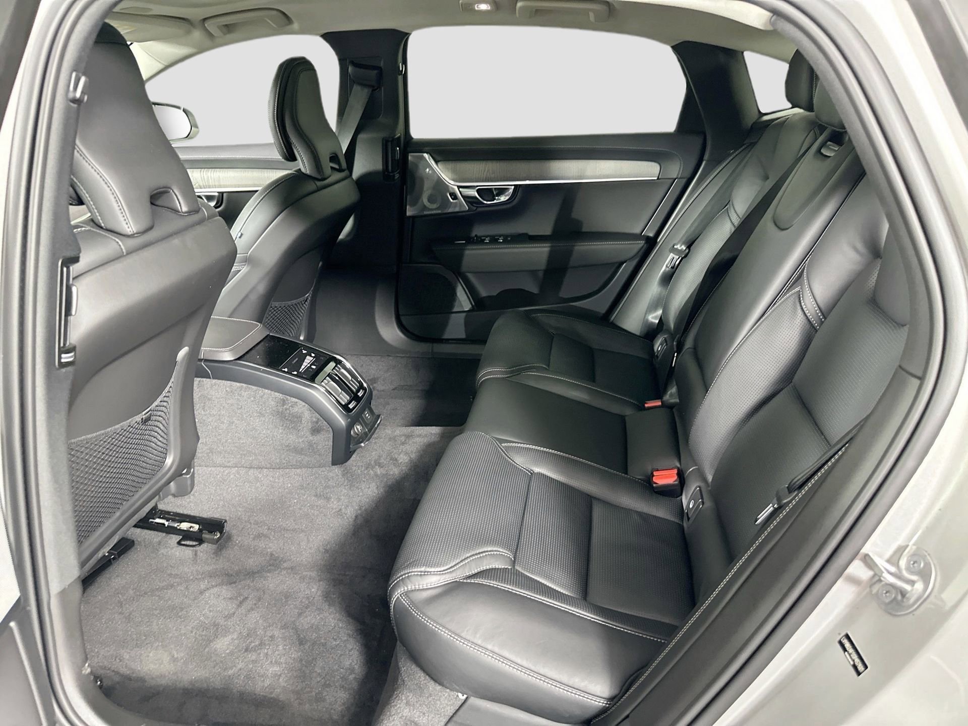 New 2025 Volvo S90 B6 Ultra w/ Lounge Package image 23