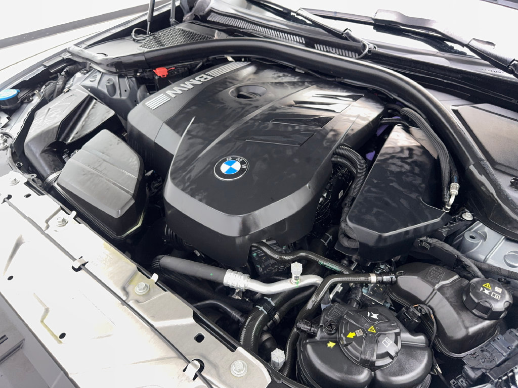 Used 2025 BMW 330i Sedan w/ Premium Package RWD image 77