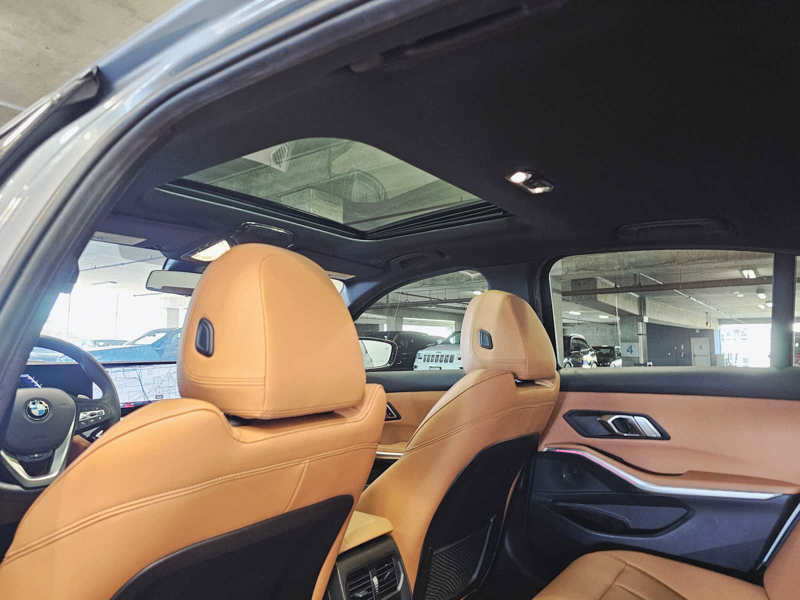 Used 2023 BMW 330i xDrive Sedan w/ Premium Package image 26