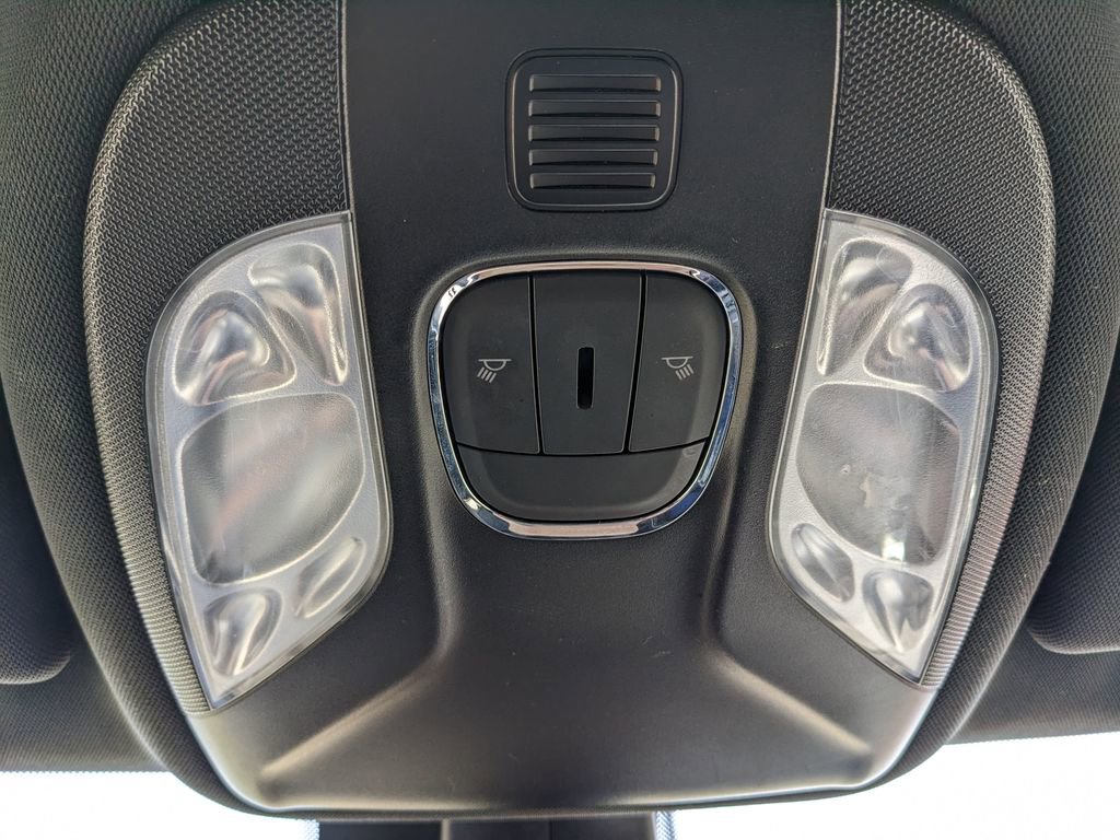 Used 2024 Jeep Compass Latitude AWD/4WD image 55