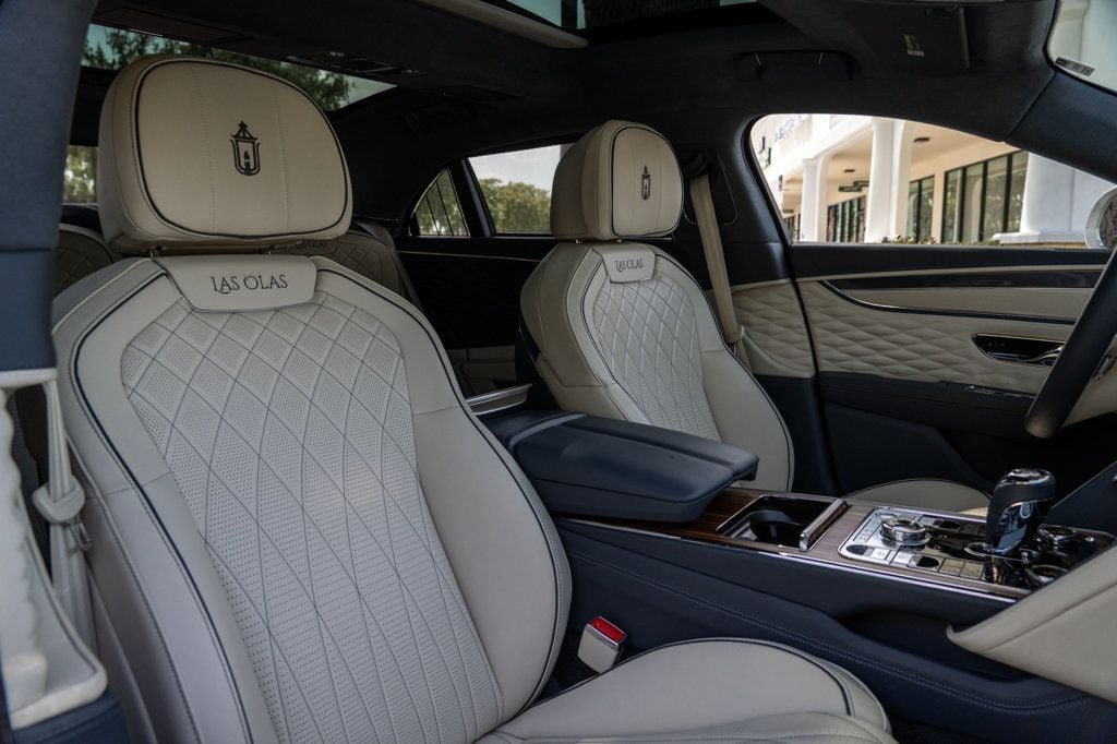 Used 2023 Bentley Flying Spur Azure AWD/4WD image 28