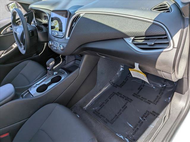 Used 2024 Chevrolet Malibu RS FWD image 21