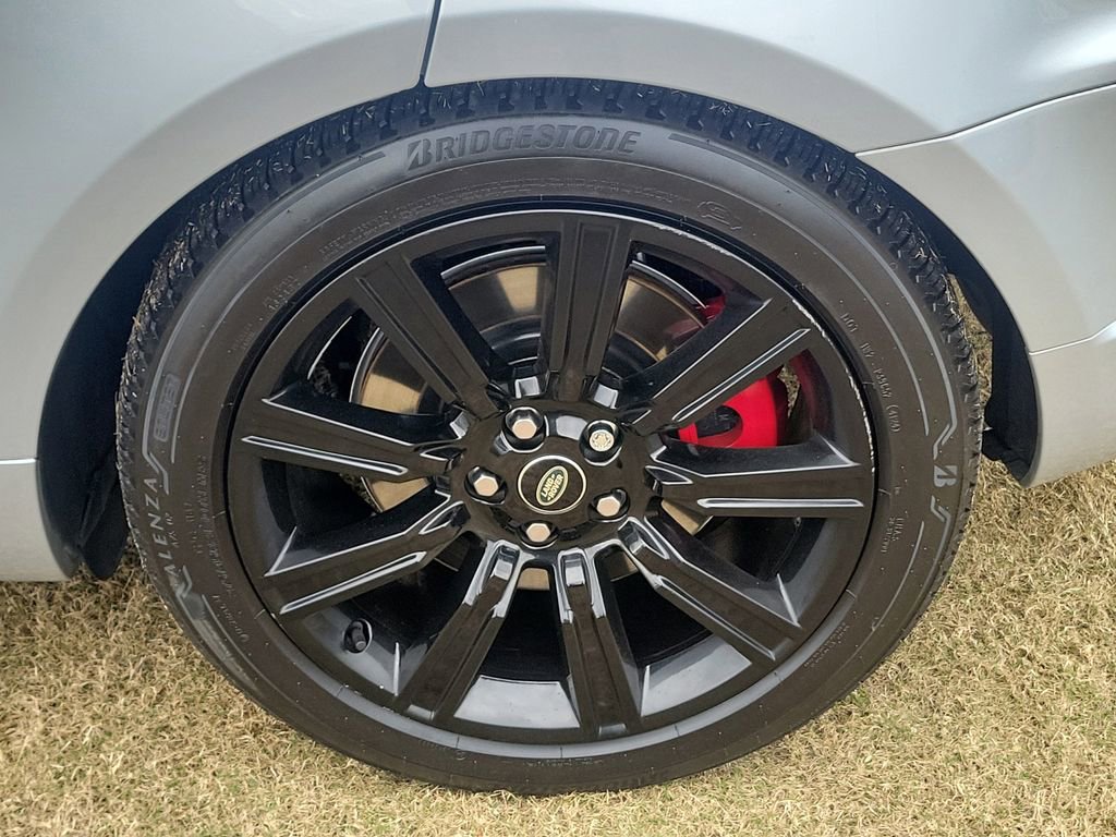 Used 2021 Land Rover Range Rover Sport HST image 11