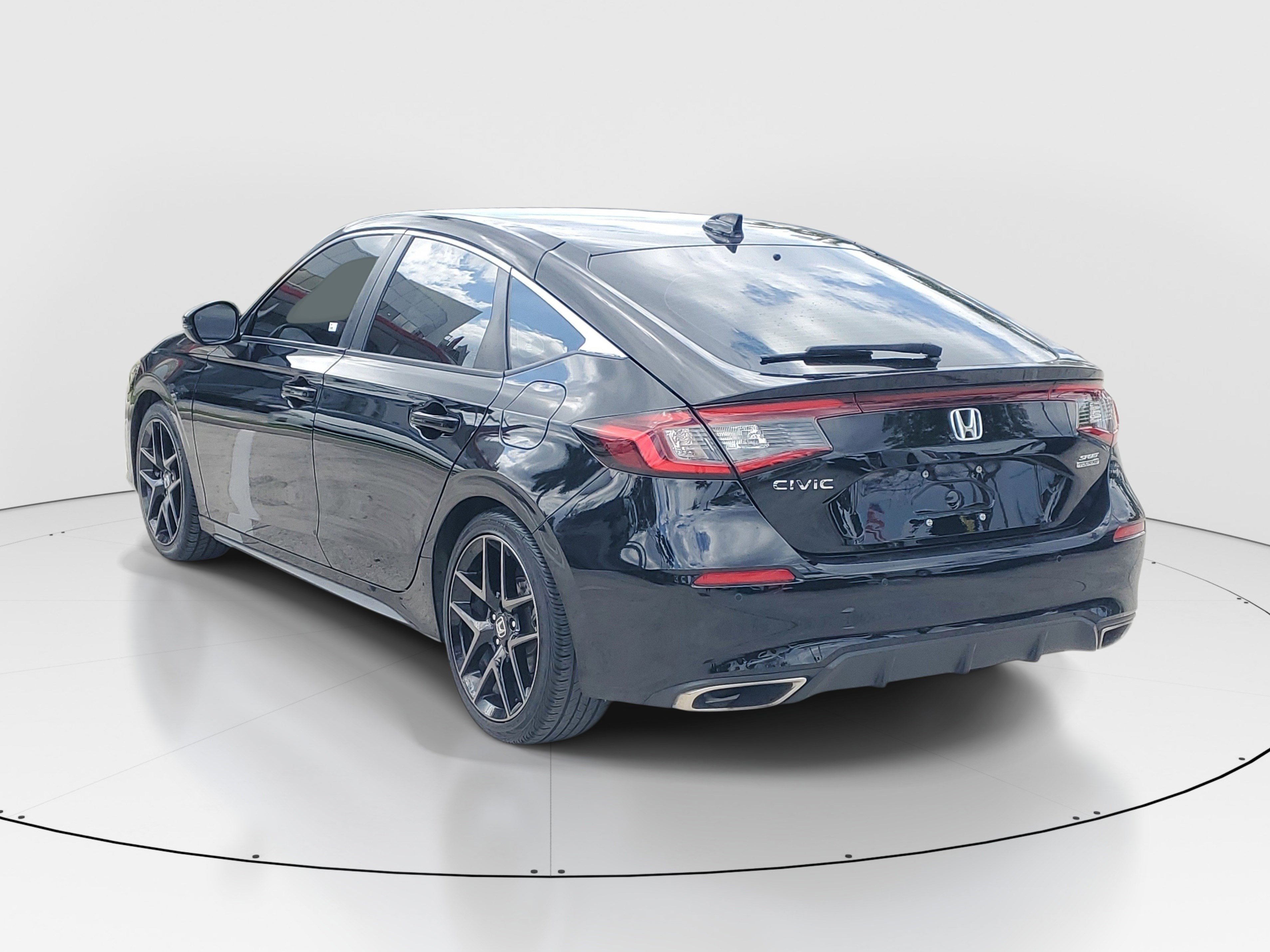 Used 2024 Honda Civic Sport Touring image 5