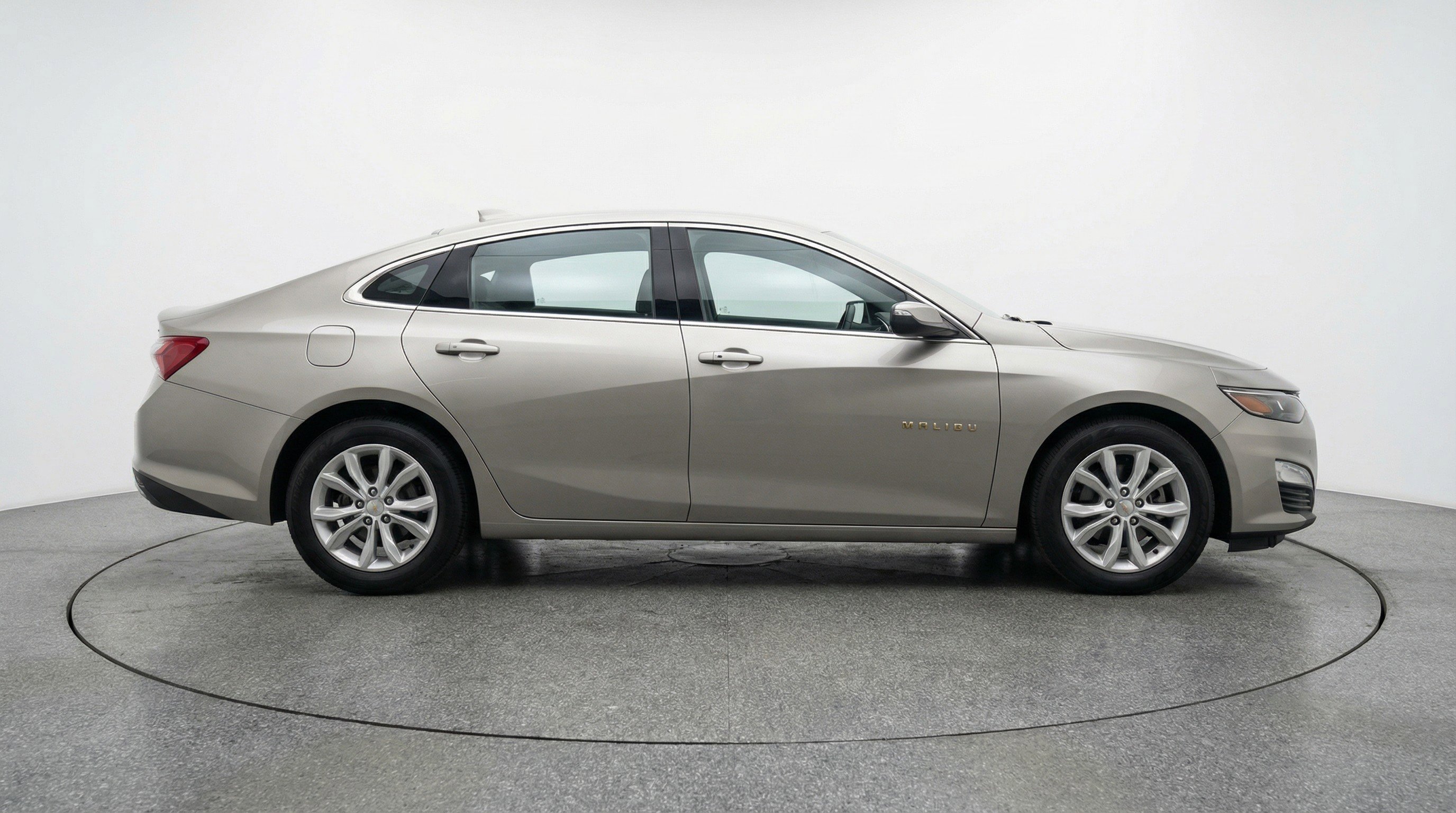 Used 2024 Chevrolet Malibu LT FWD image 11