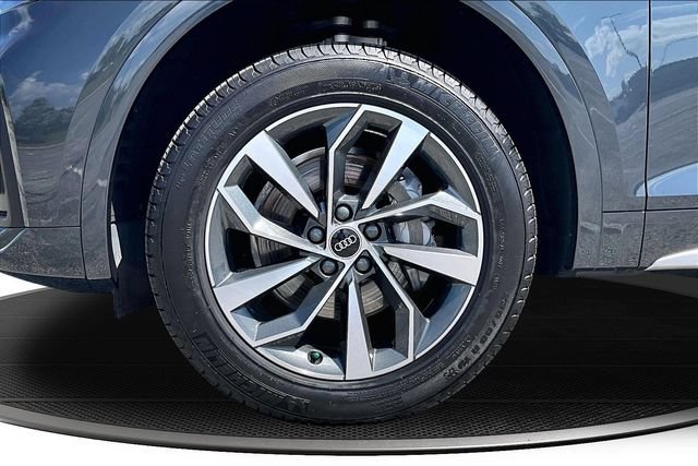 Used 2021 Audi Q5 2.0T Premium Plus AWD/4WD image 34