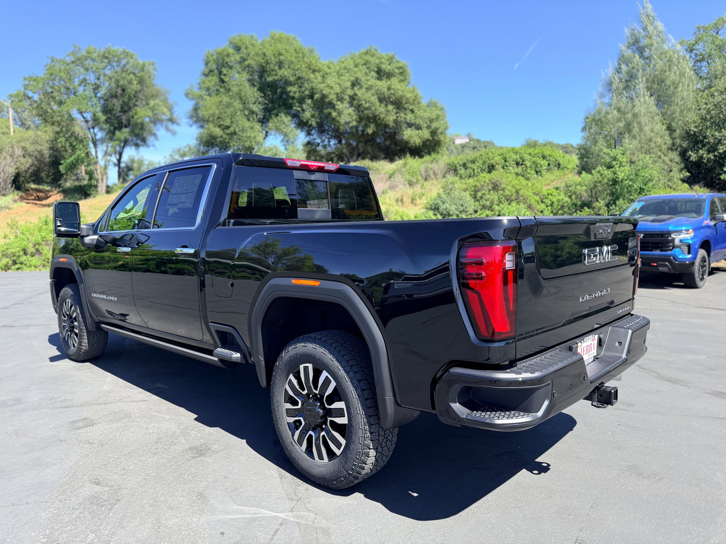 New 2026 GMC Sierra 2500 Denali Ultimate w/ Max Trailering Package AWD/4WD image 6