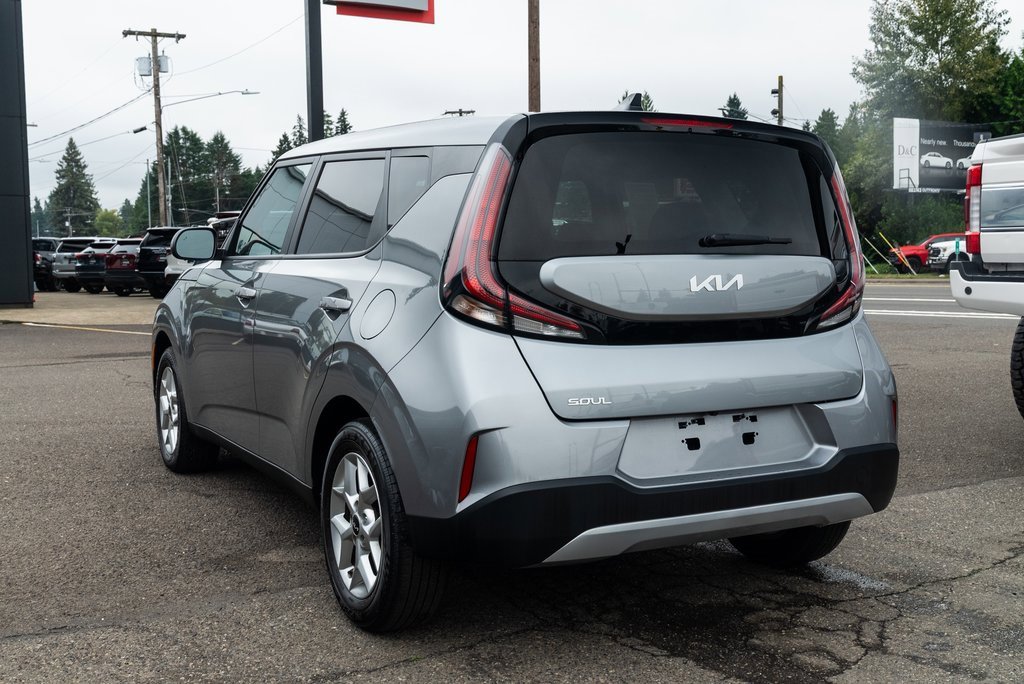 Used 2024 Kia Soul LX w/ Option Group 015 image 4