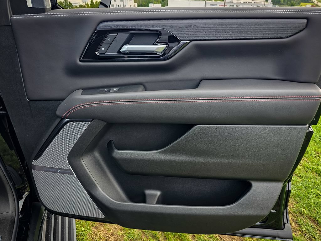 New 2026 GMC Yukon XL AT4 Ultimate w/ LPO, Floor Liner Package AWD/4WD image 51