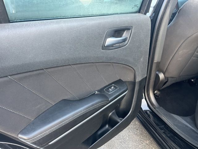 Used 2023 Dodge Charger SXT image 11